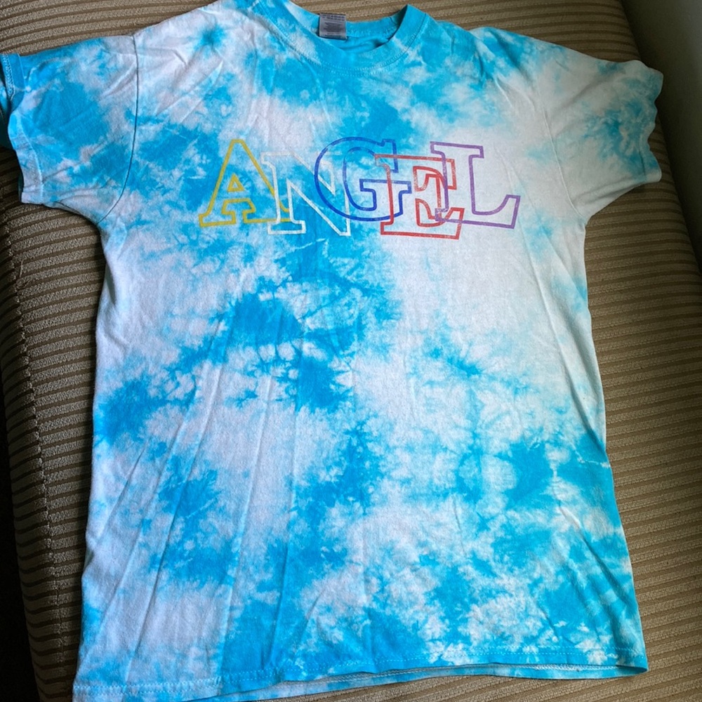 Graphic tie dye tee